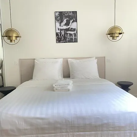 Paris-monceau**** Apartman Párizs